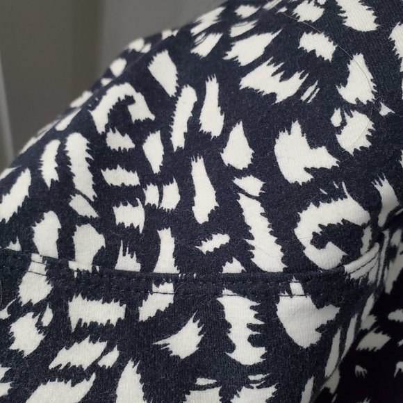 Tribal leggings, navy and white abstract animal print - Picture 6 of 6
